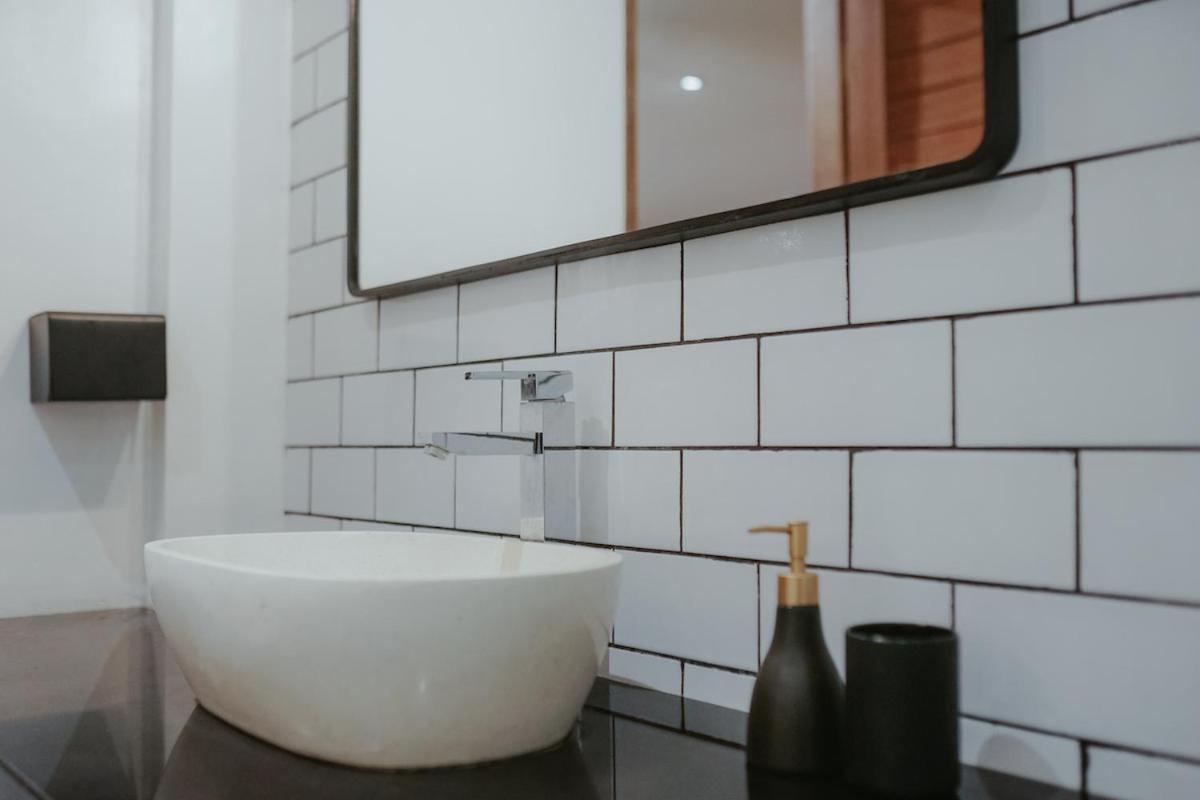Porter Hotel - Surf & Yoga Retreat Kuta  Bilik gambar